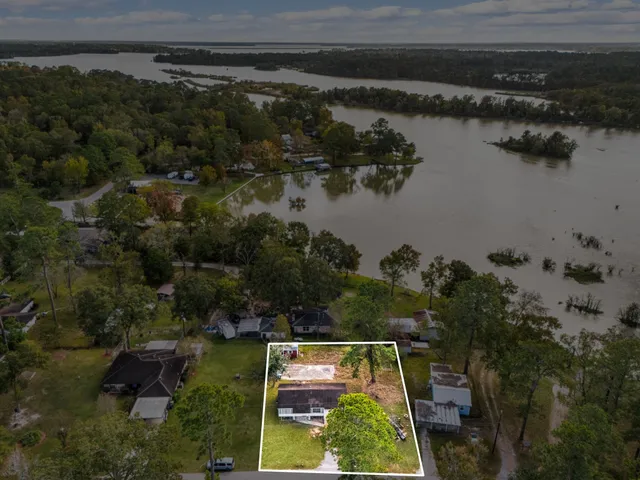 $1,350 | 340 Magnolia Drive, Houston, TX 77336