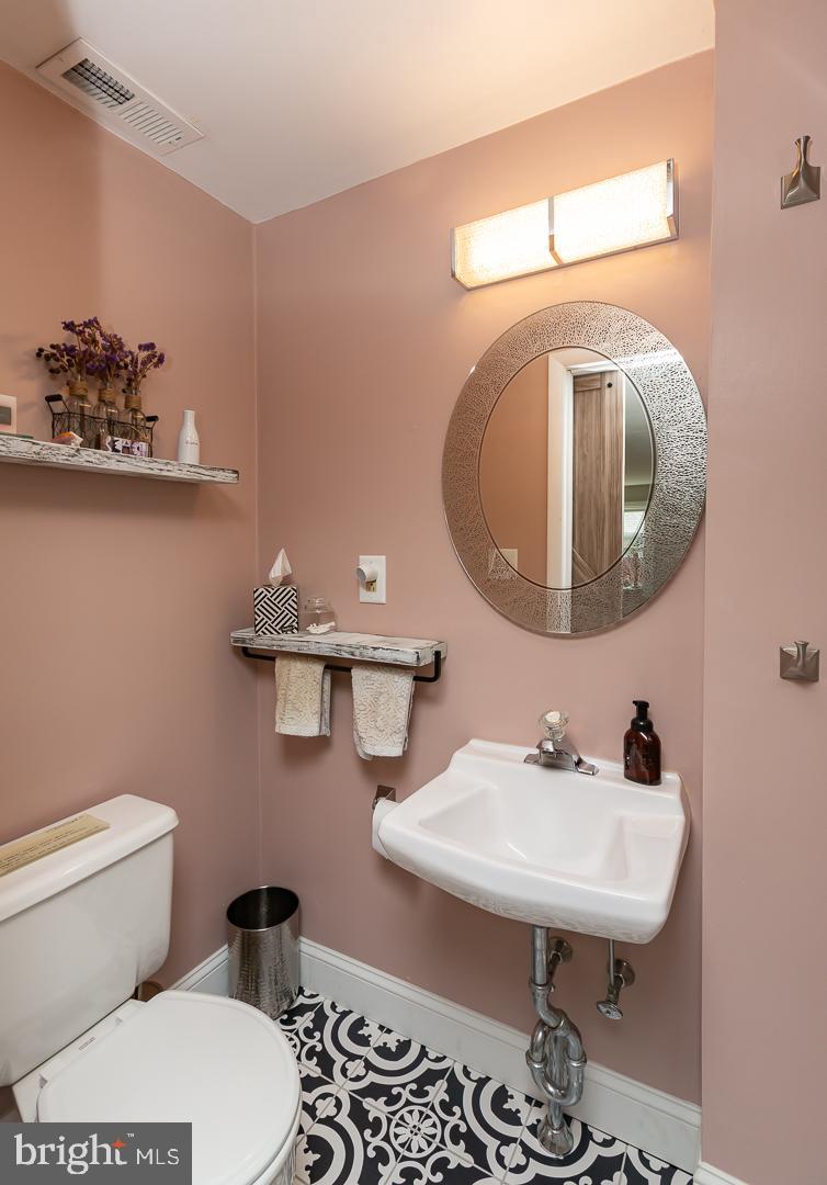 153 Whitemarsh Road Ardmore, PA 19003 - Photo 34 of 55