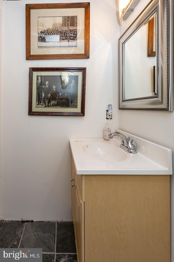 153 Whitemarsh Road Ardmore, PA 19003 - Photo 41 of 55