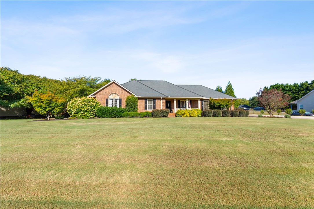 325 Smithfield Drive Anderson, SC 29621 - Photo 3 of 50