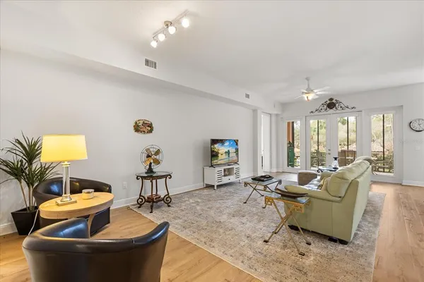 $275,000 | 102 Camino Real, Unit 102, Howey-in-the-Hills, FL 34737