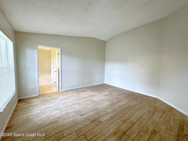$1,975 | 670 Benton Drive, Melbourne, FL 32901
