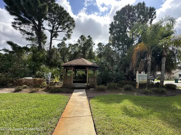 $1,975 | 670 Benton Drive, Melbourne, FL 32901