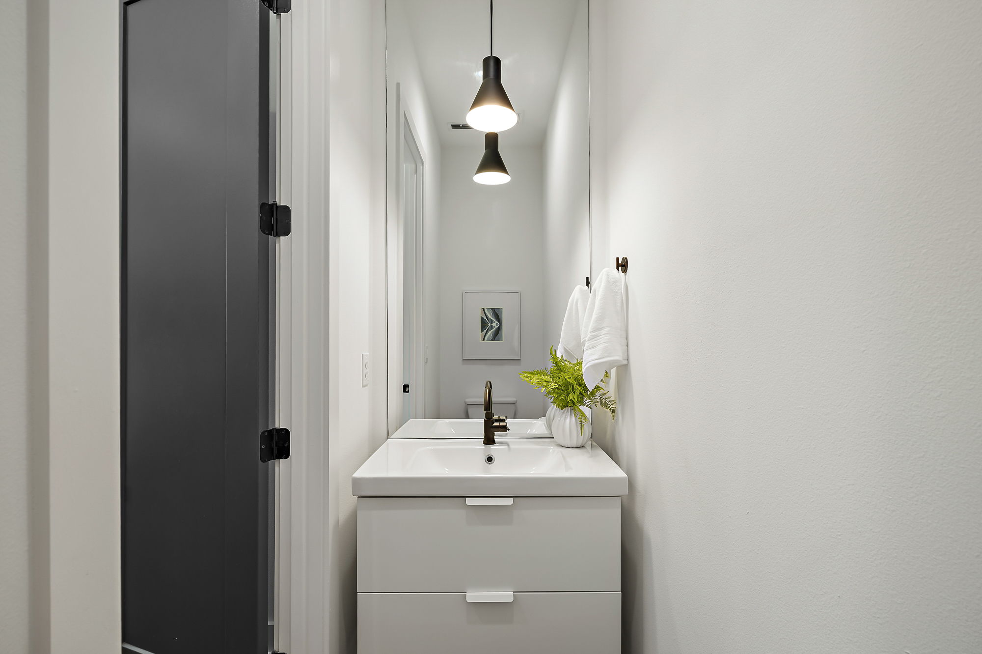3700 Clawson Road, Unit 501 Austin, TX 78704 - Photo 15 of 40 Powder room on main living level