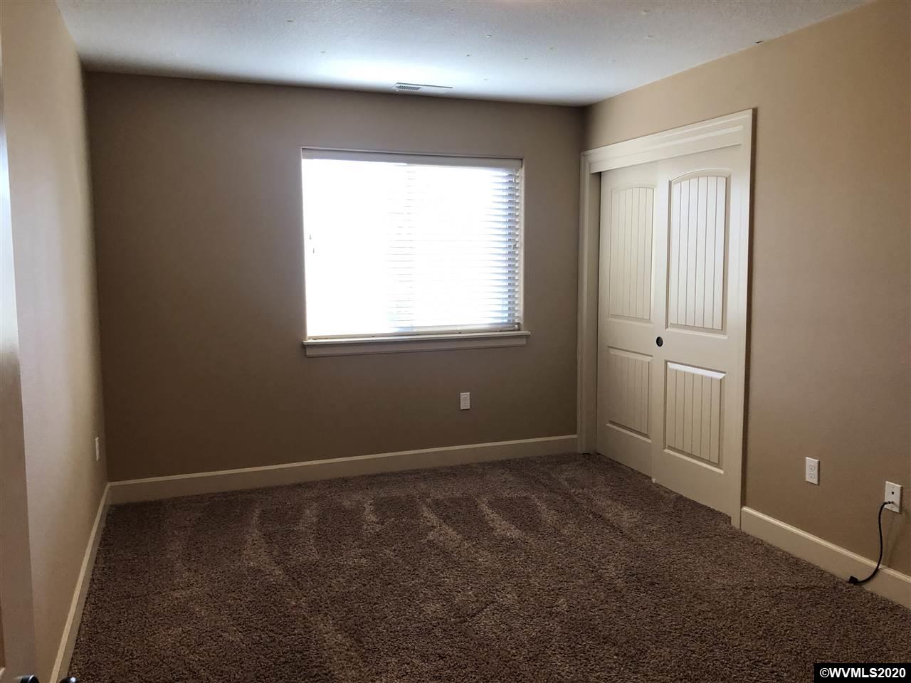 1137 Taurus Loop Northeast Keizer, OR 97303 - Photo 6 of 25