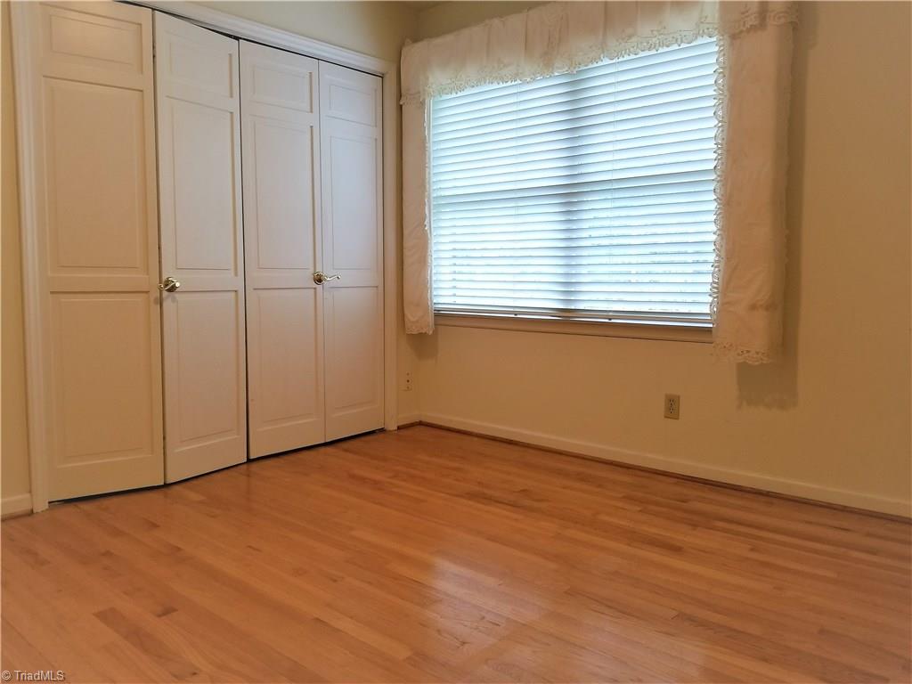 1602 Beechtree Road Greensboro, NC 27408 - Photo 12 of 24 Gallery Image 12