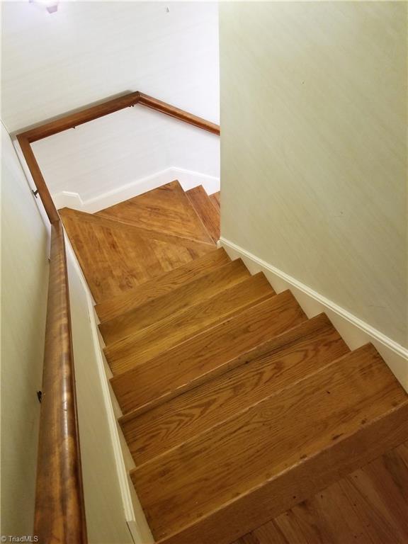 1602 Beechtree Road Greensboro, NC 27408 - Photo 13 of 24 Gallery Image 13