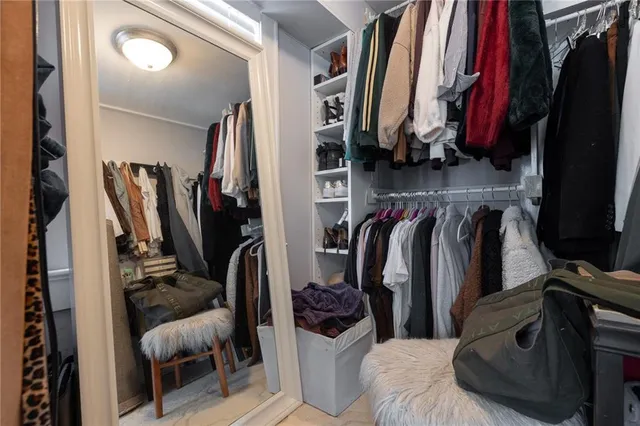 $399,900 | 6404 McGee Street, Kansas City, MO 64113