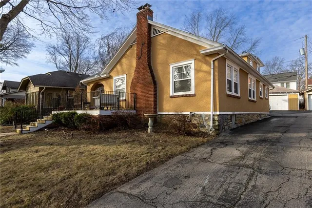 $399,900 | 6404 McGee Street, Kansas City, MO 64113