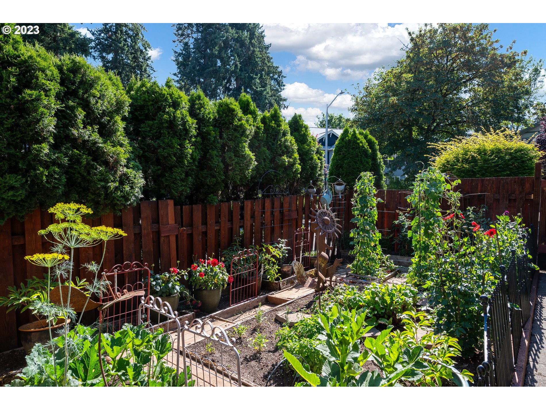 515 Southeast 197th Place Camas, WA 98607 - Photo 32 of 45 Garden
