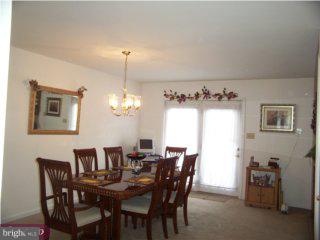 533 Pershing Boulevard Reading, PA 19607 - Photo 3 of 6 Gallery Image 3