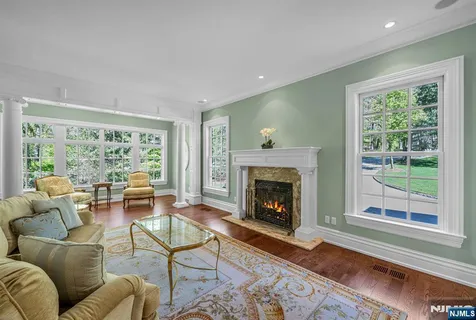 $3,750,000 | 268 Woodside Avenue, Franklin Lakes, NJ 07417