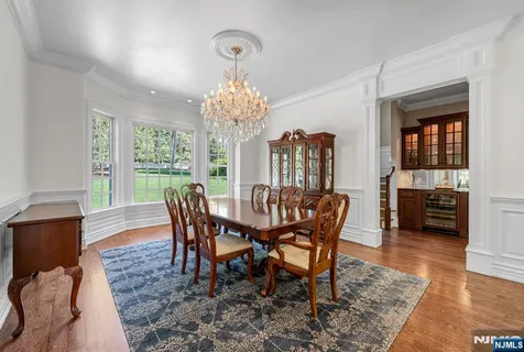 $3,750,000 | 268 Woodside Avenue, Franklin Lakes, NJ 07417