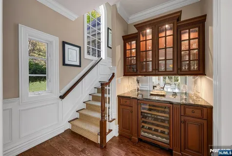 $3,750,000 | 268 Woodside Avenue, Franklin Lakes, NJ 07417