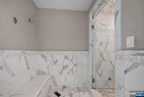 $3,750,000 | 268 Woodside Avenue, Franklin Lakes, NJ 07417