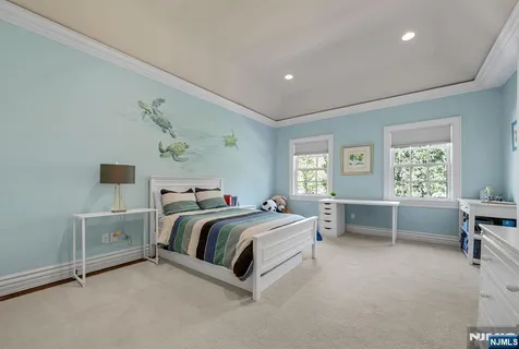 $3,750,000 | 268 Woodside Avenue, Franklin Lakes, NJ 07417