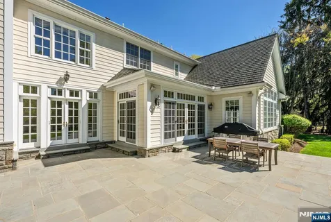 $3,750,000 | 268 Woodside Avenue, Franklin Lakes, NJ 07417