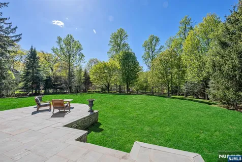 $3,750,000 | 268 Woodside Avenue, Franklin Lakes, NJ 07417