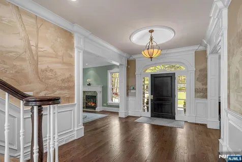$3,750,000 | 268 Woodside Avenue, Franklin Lakes, NJ 07417