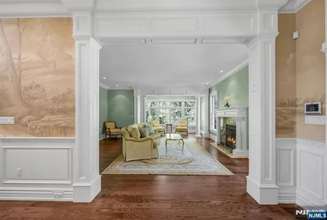 $3,750,000 | 268 Woodside Avenue, Franklin Lakes, NJ 07417