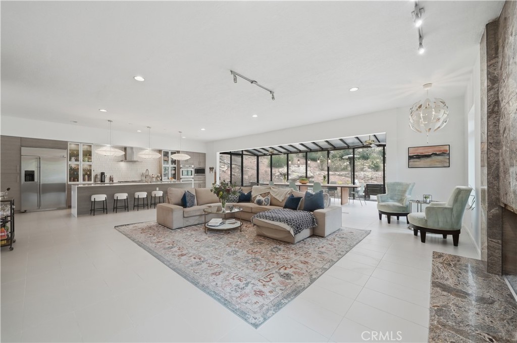 6060 Pachappa Drive Riverside, CA 92506 - Photo 14 of 46 Main living area opens to kitchen and atrium
