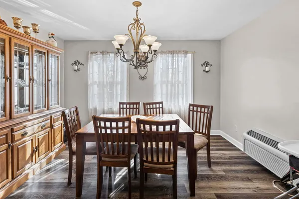 $245,000 | 710 Pavey Avenue, Mount Vernon, IL 62864
