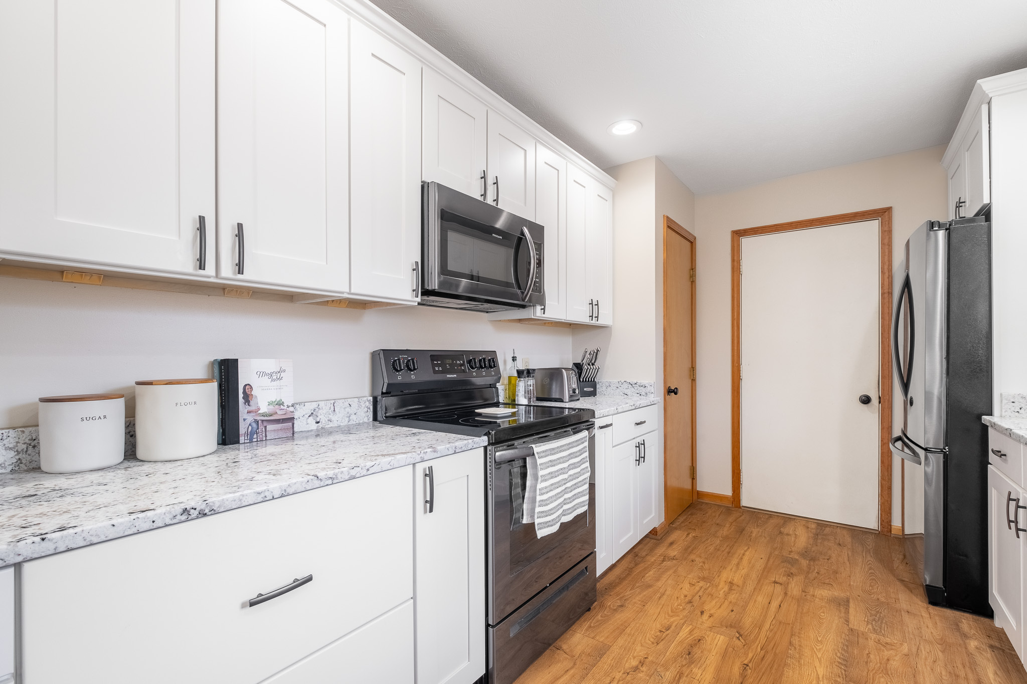 2520 Cedar Ridge Drive Columbus, IN 47203 - Photo 9 of 27