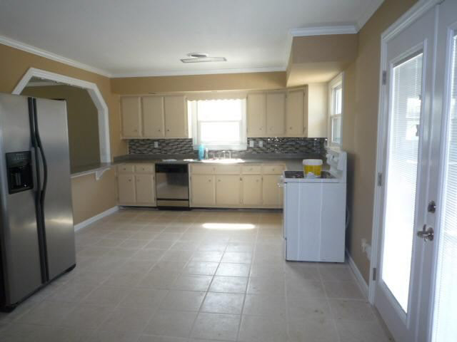 5016 East Stagecoach Road Vincennes, IN 47591 - Photo 4 of 12 Gallery Image 4
