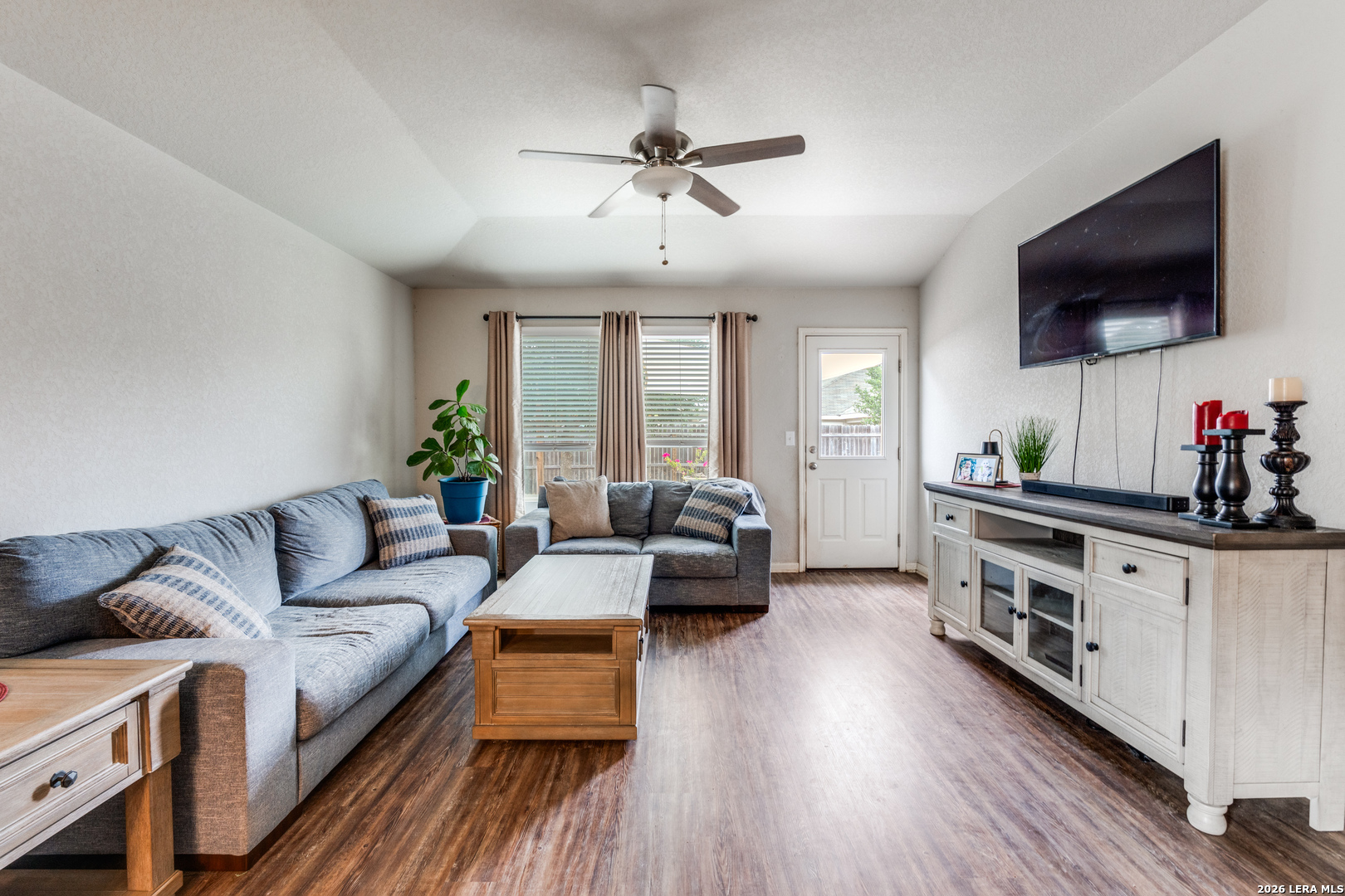 10643 Pablo Way Converse, TX 78109 - Photo 5 of 27