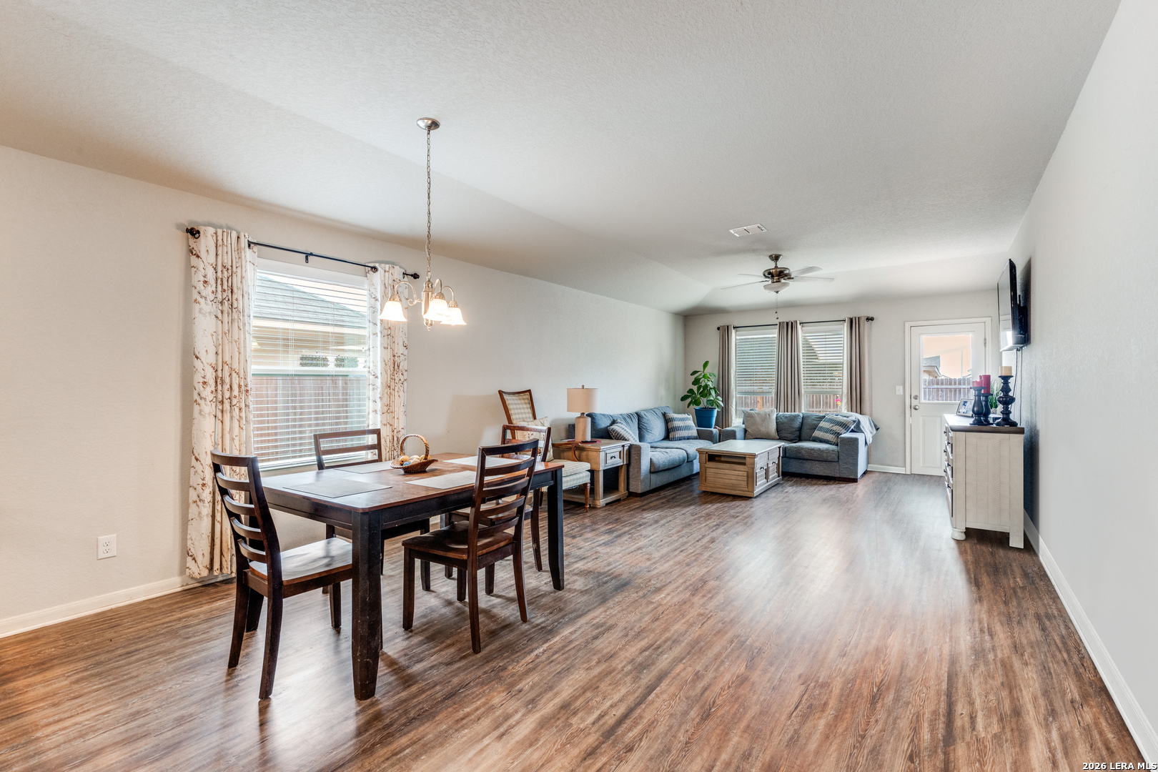 10643 Pablo Way Converse, TX 78109 - Photo 6 of 27