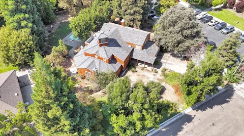 $799,999 | 6743 North Dolores Avenue, Fresno, CA 93711