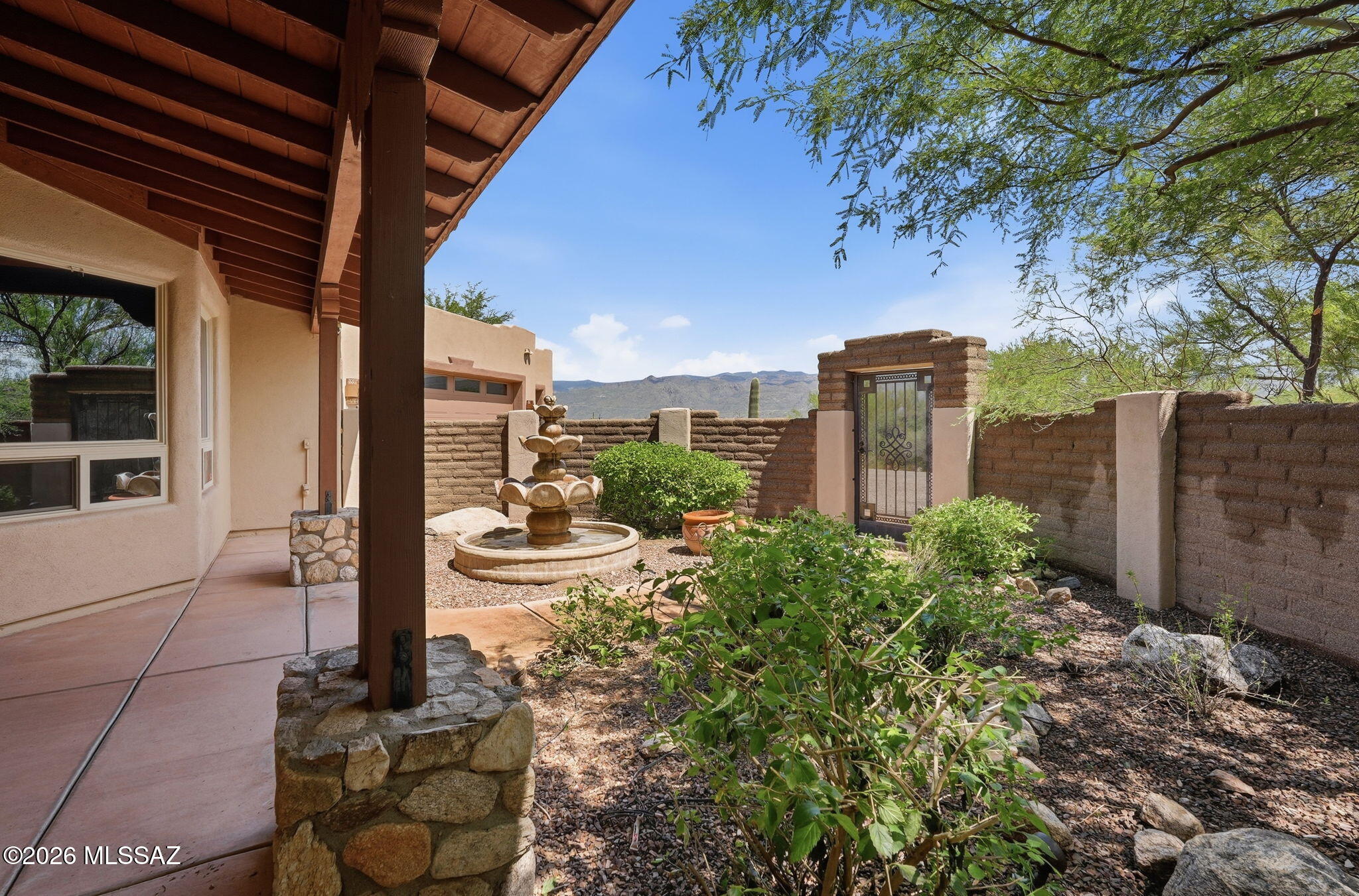 1003 North Freeman Road Tucson, AZ 85748 - Photo 12 of 51 Front Courtyard
