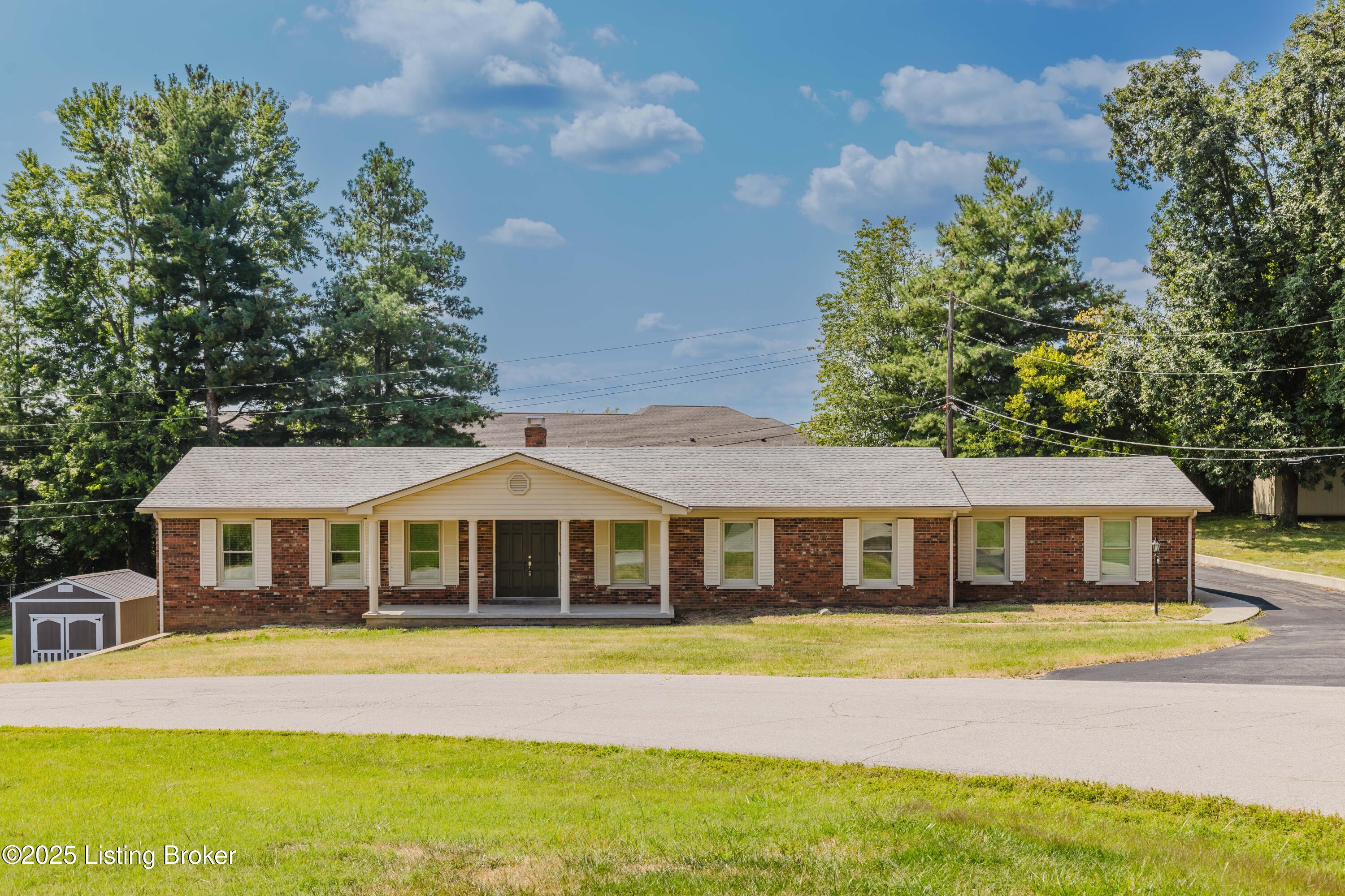 304 Westover Road Frankfort, KY 40601 - Photo 1 of 67 304 Westover Dr Frankfort KY 40601-1