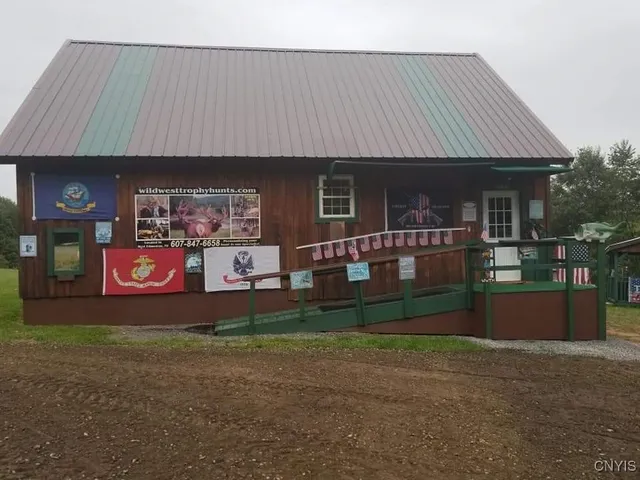 $1,200,000 | 213 Button Road, Columbus, NY 13485