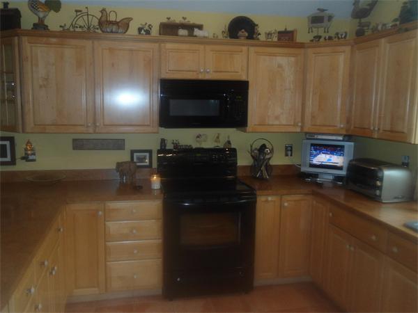 7 Taylor Road Bellingham, MA 02019 - Photo 5 of 28 Gallery Image 5