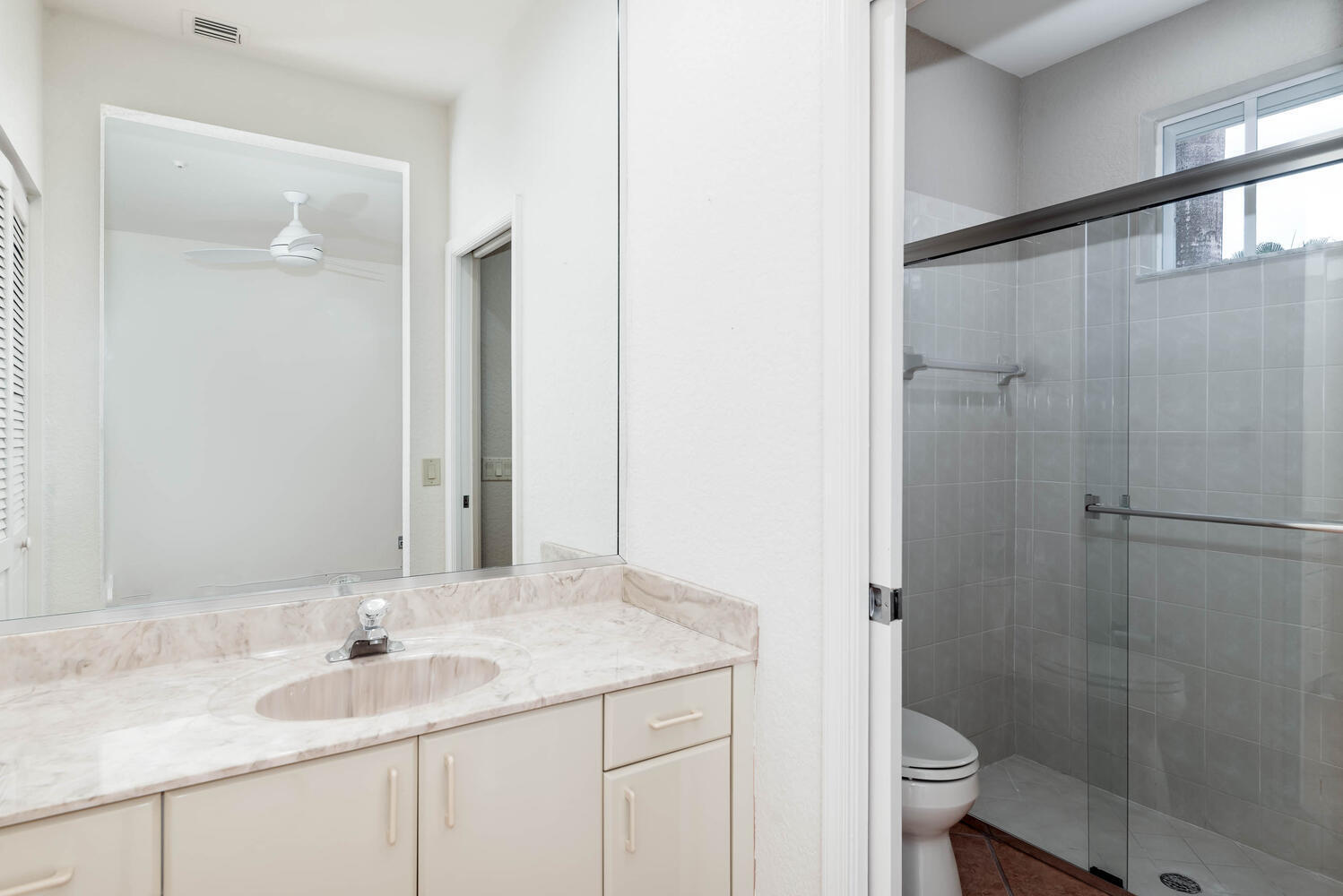 6222 Northwest 23rd Street Boca Raton, FL 33434 - Photo 29 of 35 Guest Bath