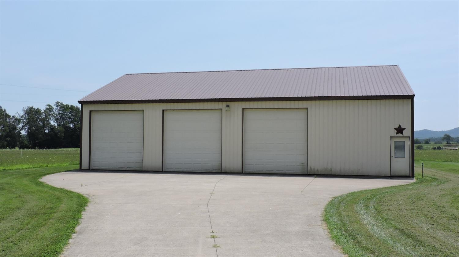 2450 Fox Road Jeffersonville, KY 40337 - Photo 3 of 48 Photo 3
