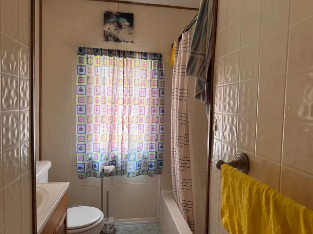 $2,300 | 814 Brattleboro Road, Hinsdale, NH 03451