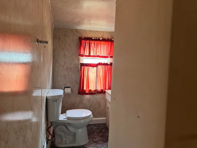 $2,300 | 814 Brattleboro Road, Hinsdale, NH 03451