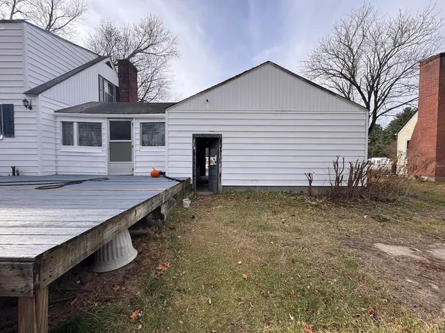 $2,300 | 814 Brattleboro Road, Hinsdale, NH 03451