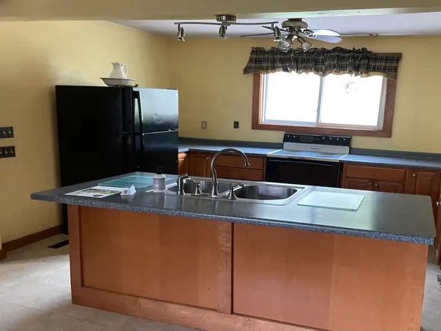 $2,300 | 814 Brattleboro Road, Hinsdale, NH 03451