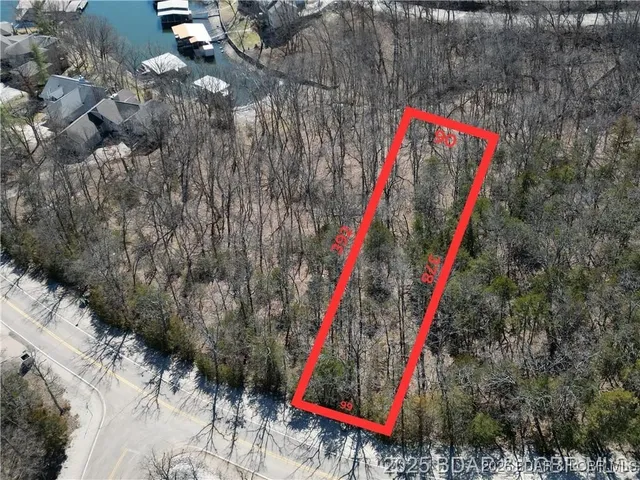 $5,999 | Lot 8 Royal Court, Four Seasons, MO 65049