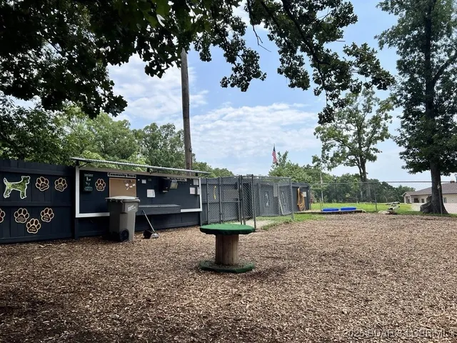 $5,999 | Lot 8 Royal Court, Four Seasons, MO 65049