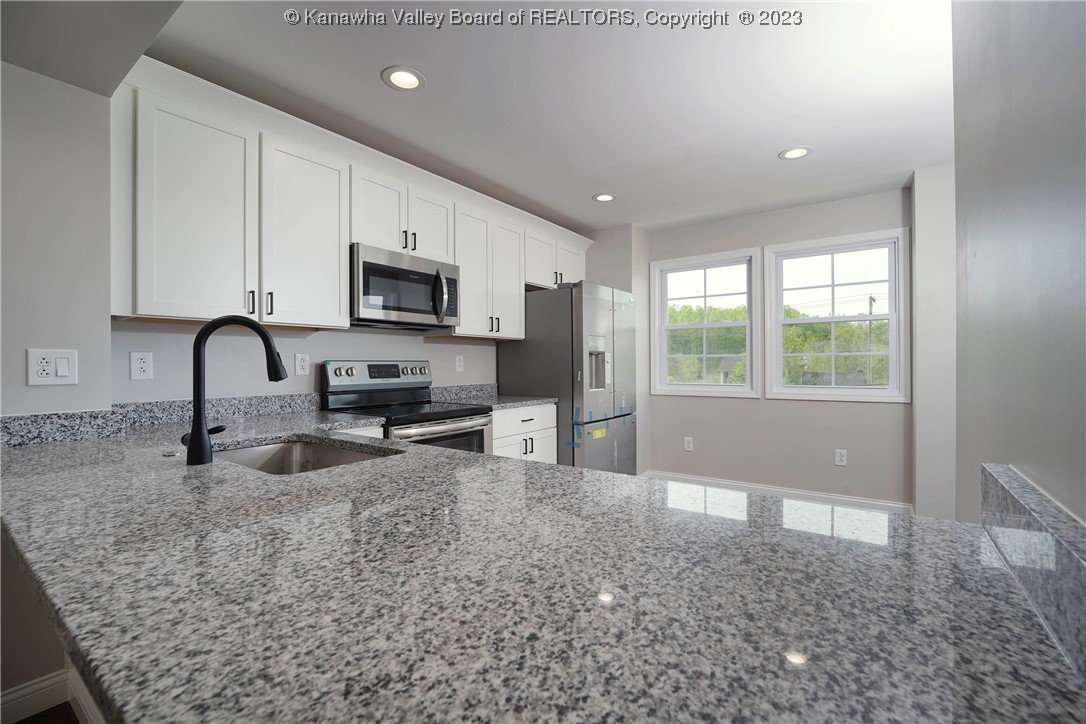 9075 Teays Valley Road Scott Depot, WV 25560 - Photo 11 of 25 Gallery Image 11
