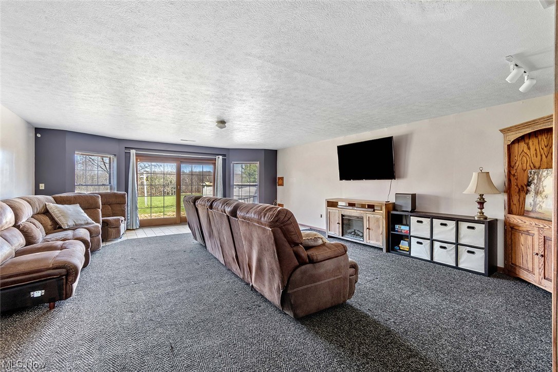 12421 Sinclair Street Southwest Massillon, OH 44647 - Photo 27 of 35