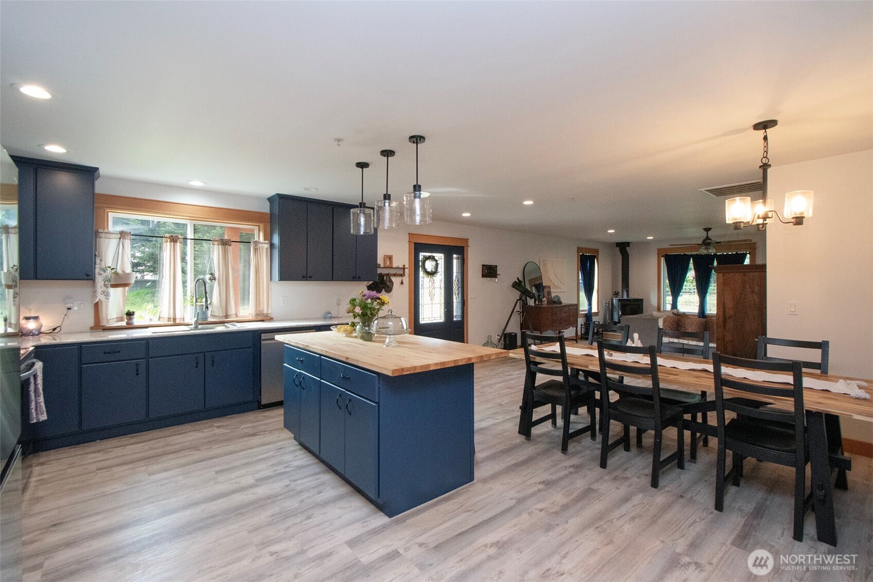 10 Gretas Place Sequim, WA 98382 - Photo 7 of 34