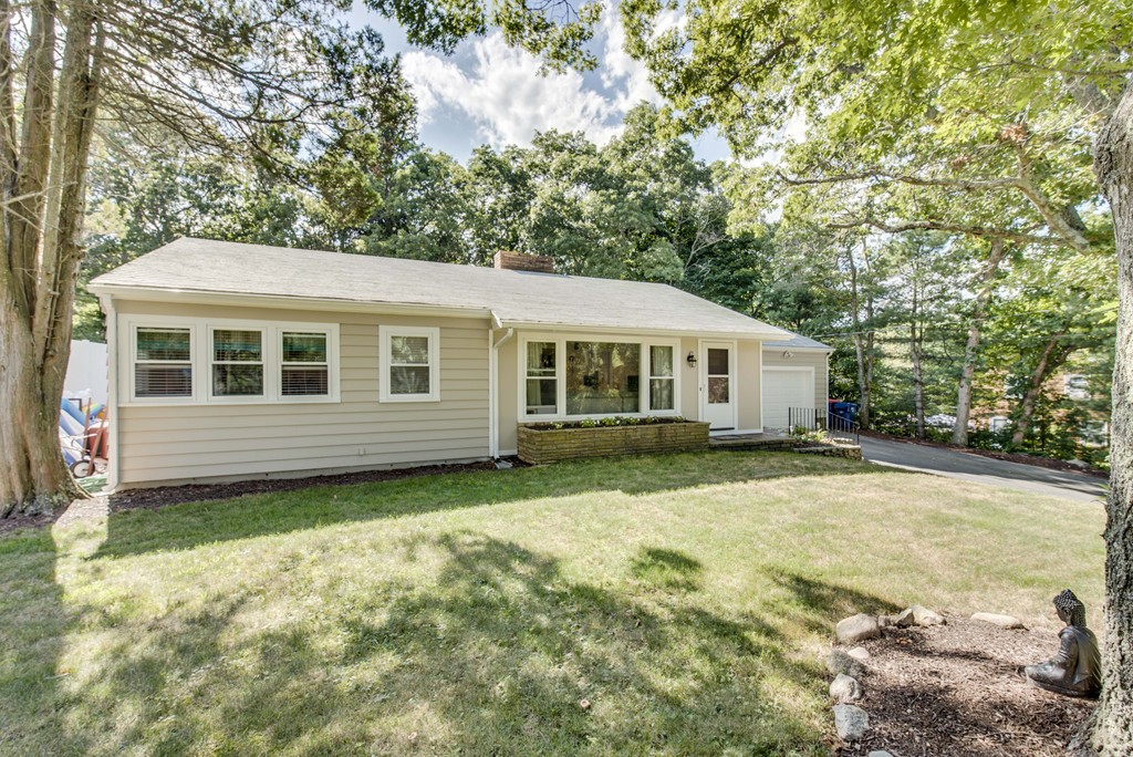 136 Westerly Road Plymouth, MA 02360 - Photo 1 of 19 Gallery Image 1