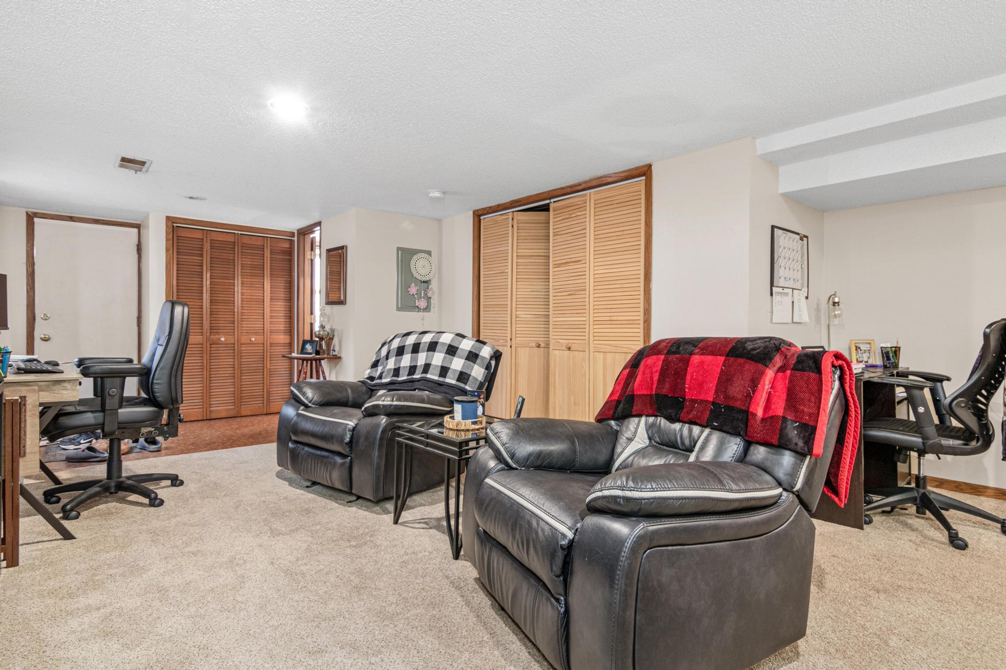 5045-5047 Sunnyside Road Mounds View, MN 55112 - Photo 23 of 32