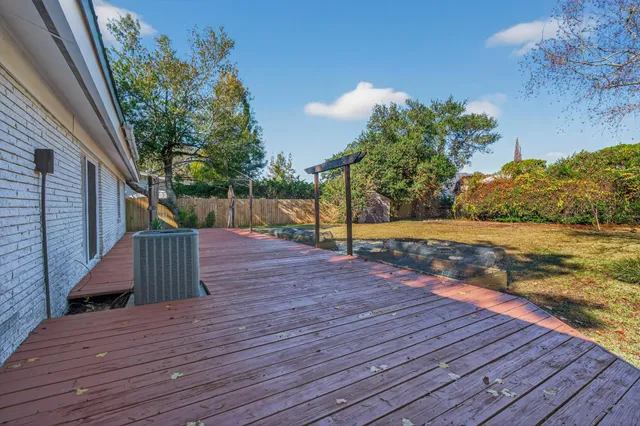 $349,500 | 9 Walnut Avenue, Shalimar, FL 32579