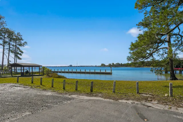 $349,500 | 9 Walnut Avenue, Shalimar, FL 32579